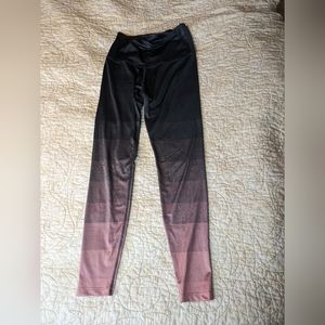 Beyond yoga navy to pink ombré leggings